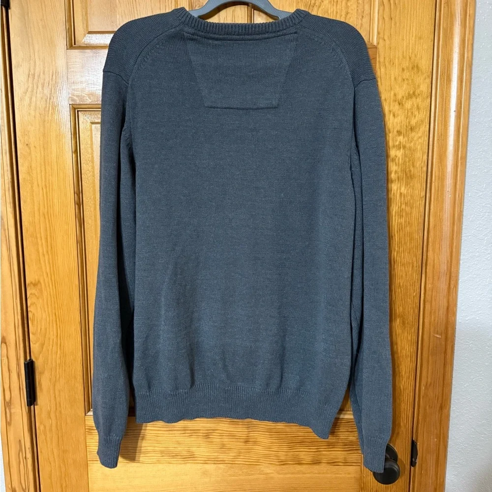 Izod Men's Charcoal Gray V-Neck Sweater size 2XL